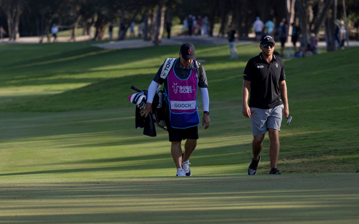 Former Oklahoma State teammates Gooch, Uihlein share LIV lead