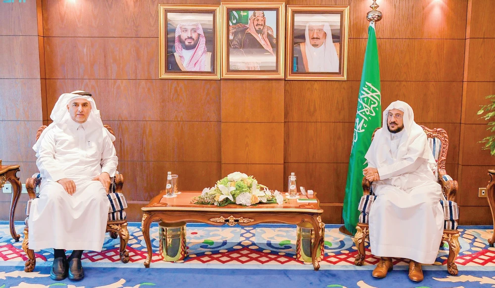 Dr. Abdullah bin Sharaf Al-Ghamdi (L) and Sheikh Abdullatif Al-Asheikh. (Supplied)