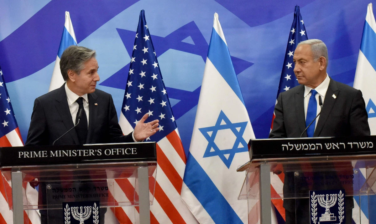 US Secretary of State Antony Blinken (L) and Israeli Prime Minister Benjamin Netanyahu. (AFP)