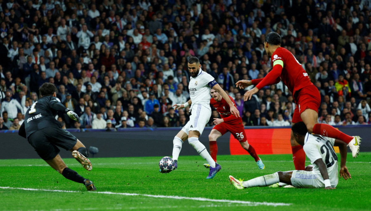 Real Madrid defeat Liverpool to reach Champions League quarterfinals