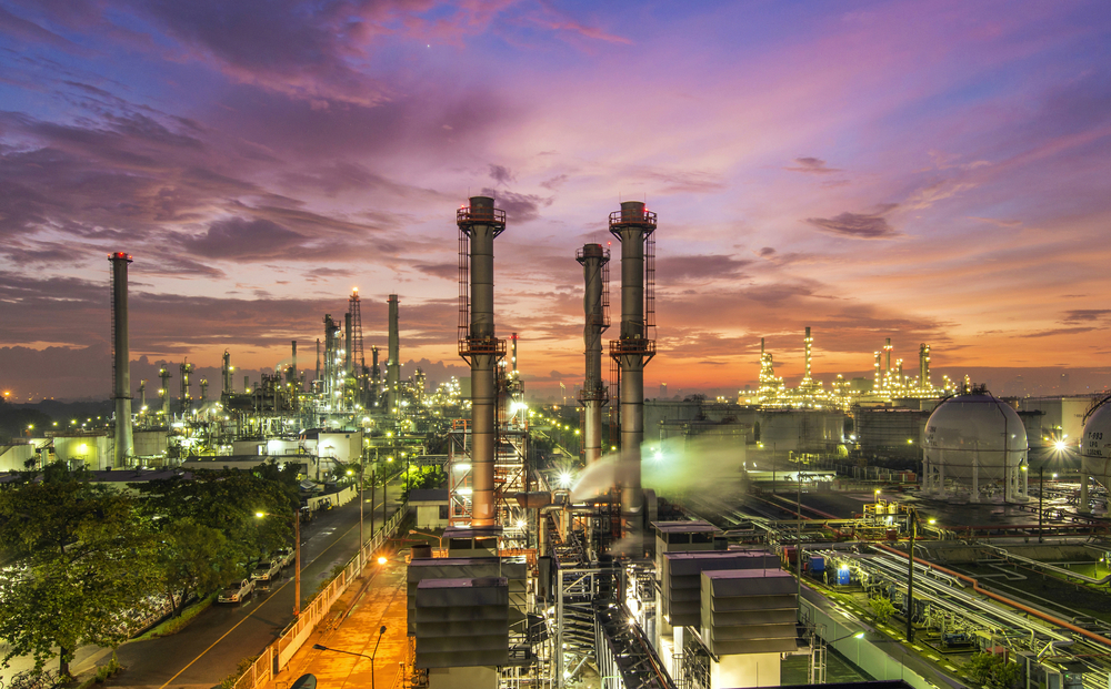 The global decline was driven by drops in Canada, Iraq, Russia, and Bahrain (Shutterstock)