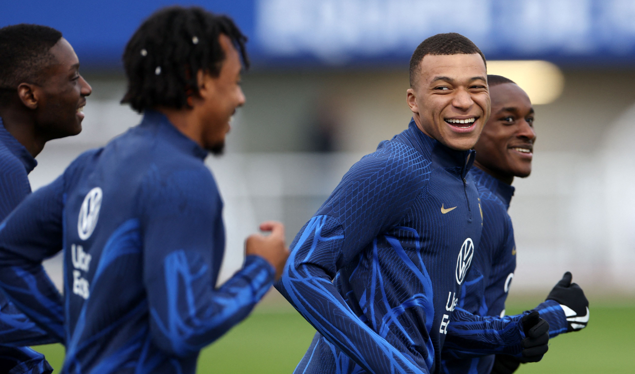 France's forward Kylian Mbappe (2nd R) takes part in a training session in Clairefontaine-en-Yvelines on Tuesday as part of the team's preparation for upcoming UEFA Euro 2024 football tournament qualifying matches. (AFP)