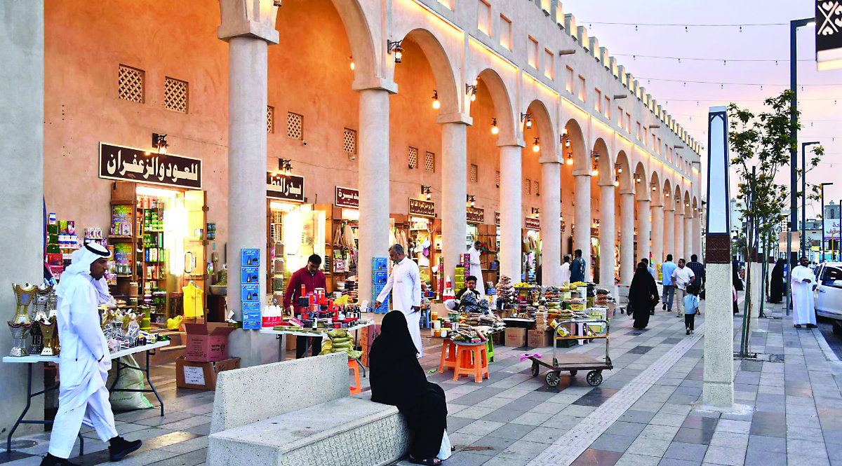 A Ramadan market in Al-Ahsa where locals and visitors can explore and enjoy Saudi products and food during the holy month. (SPA)