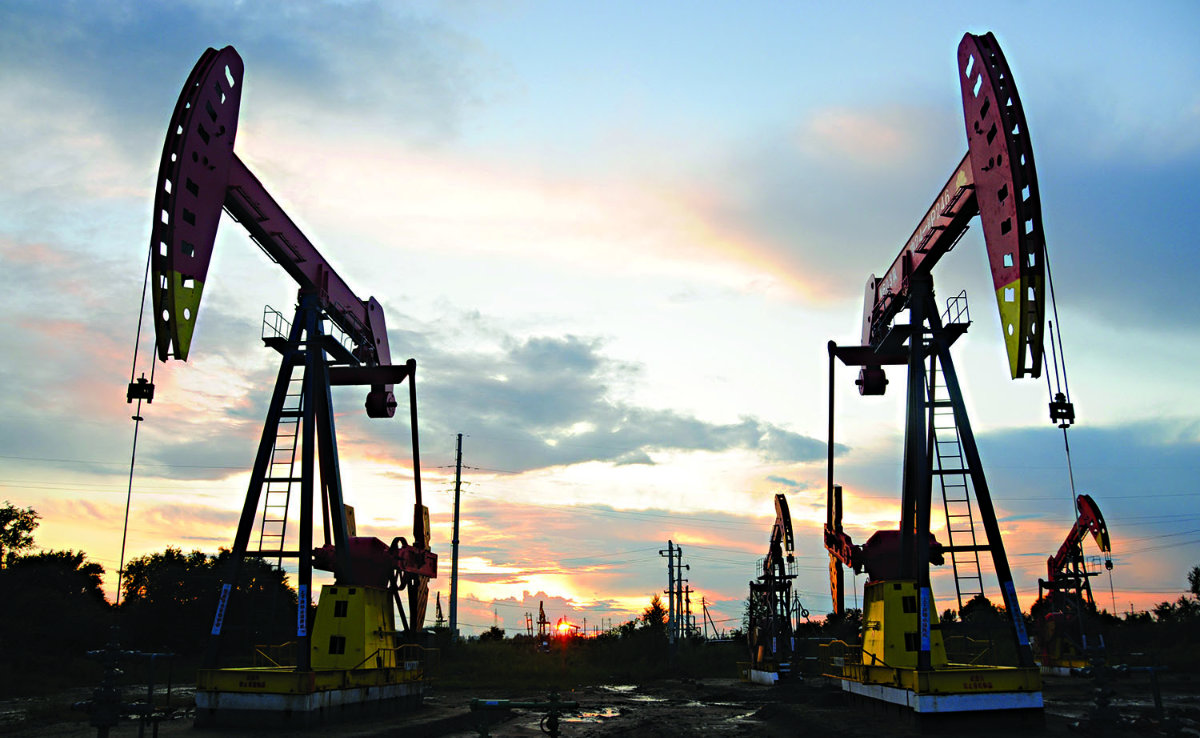 US crude stockpiles rose last week to their highest in nearly two years. (Reuters/File)