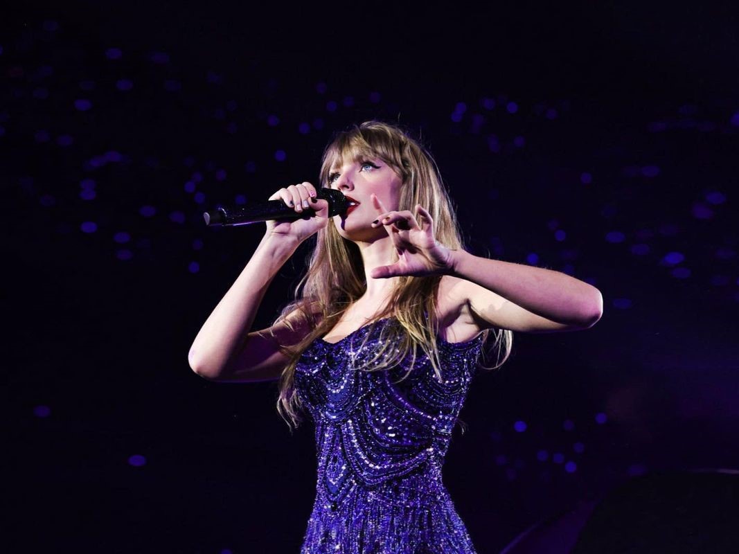 Taylor Swift wears a custom outfit by Lebanese designer Zuhair Murad at the ‘Eras’ tour's Las Vegas stop. (Instagram)