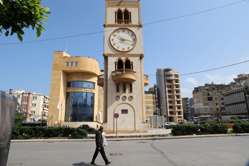 What time is it in Lebanon? Depends on who you ask...