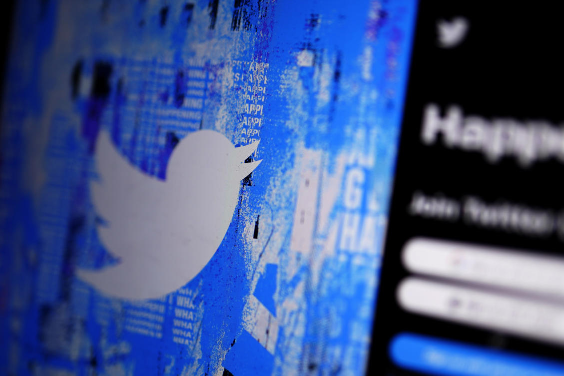 Tweeters, and celebs, await ‘blue tick’ ultimatum
