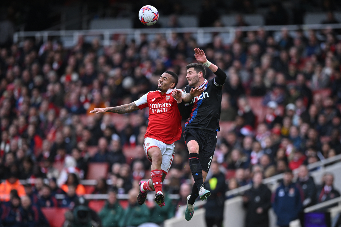 Arsenal's Brazilian striker Gabriel Jesus (L) vies with Crystal Palace's English defender Joel Ward (R) during the English Premier League football match. (File/AFP)