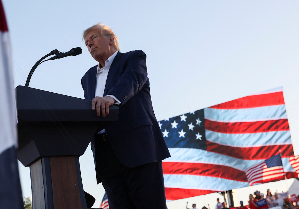 Trump’s antics effectively handing Biden a second term