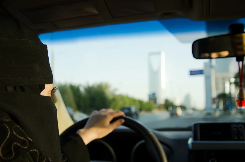 Saudi Musaned program adds female drivers as part of over 10 new professions