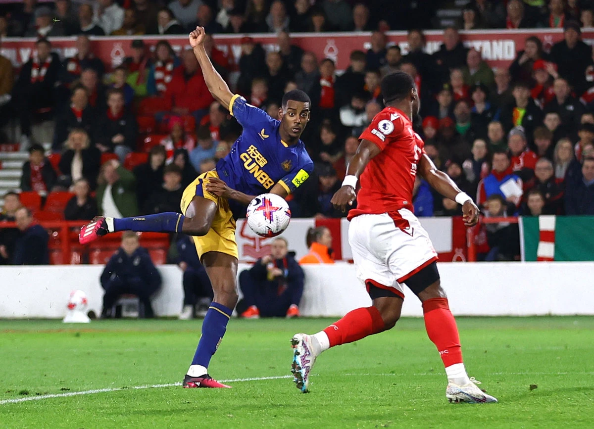 Newcastle United's Alexander Isak scores their first goal against Nottingham Forest at the The City Ground in Nottingham on March 17, 2023. (Reuters)