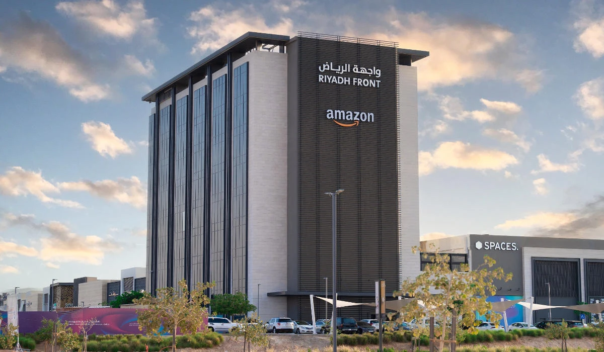 Amazon strives to enhance the employee experience for parents and primary caregivers by creating an inclusive work environment and fostering a strong sense of employer and team support.