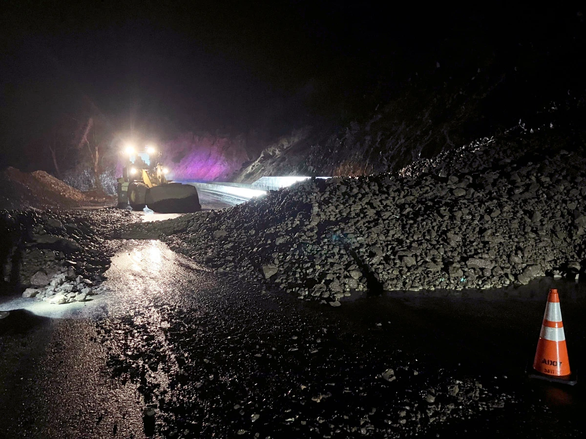 A rock slide shut down Highway 89A between Flagstaff, Arizona, and Sedona, on March 15, 2023 after flooding in Oak Creek. (Arizona Department of Transportation via AP)