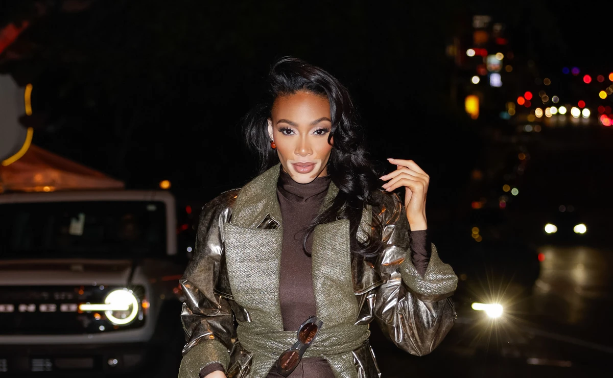 She donned a long textured green trench coat from the designer’s Fall/Winter 2023 collection. (Getty Images)