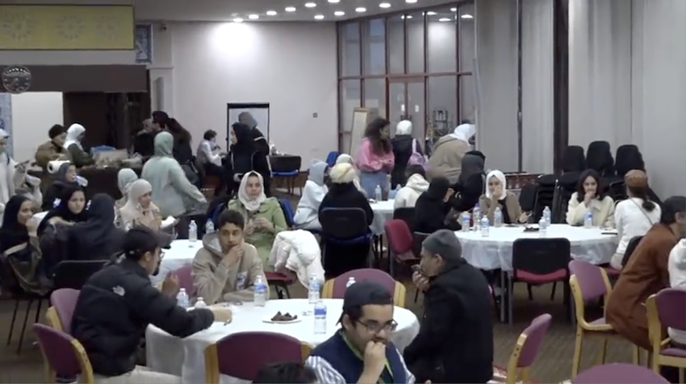The Saudi Club in London hosted a group iftar for scholarship students during Ramadan at the Islamic Center in London. (Screenshot/Twitter/@LonSSCUK)