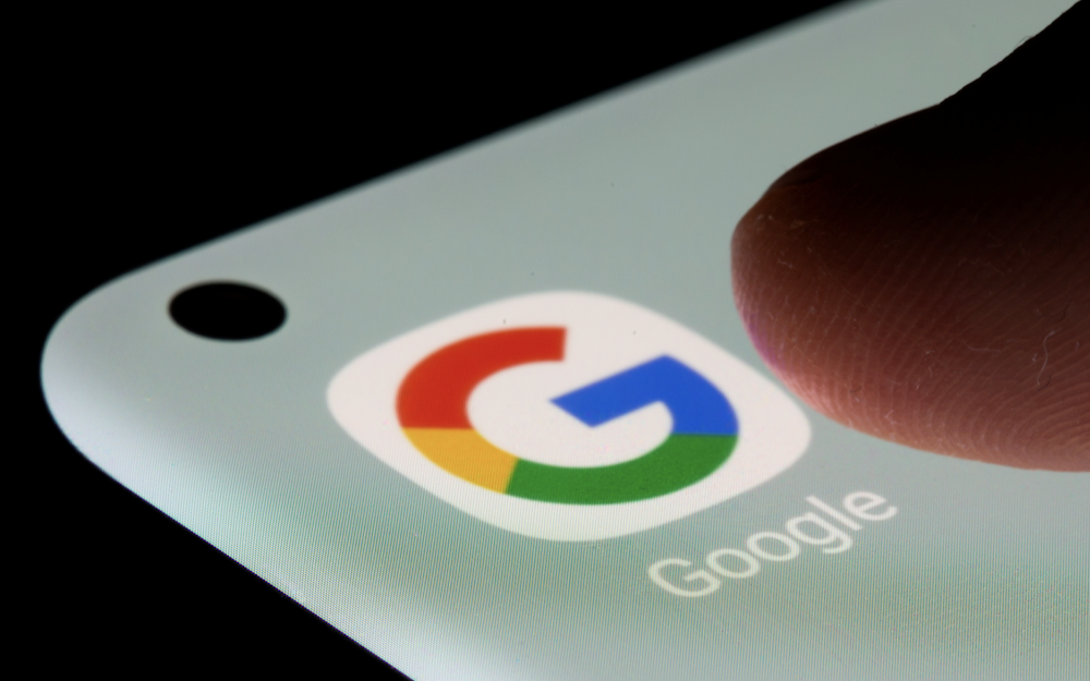 Google to include chatbot AI in its search engine, CEO announces