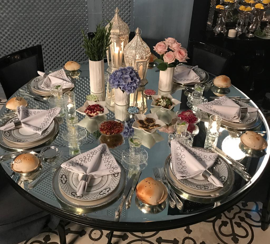 The floral arrangements for the table, the color scheme is chosen according to the design and colors of the tableware. (Supplied)
