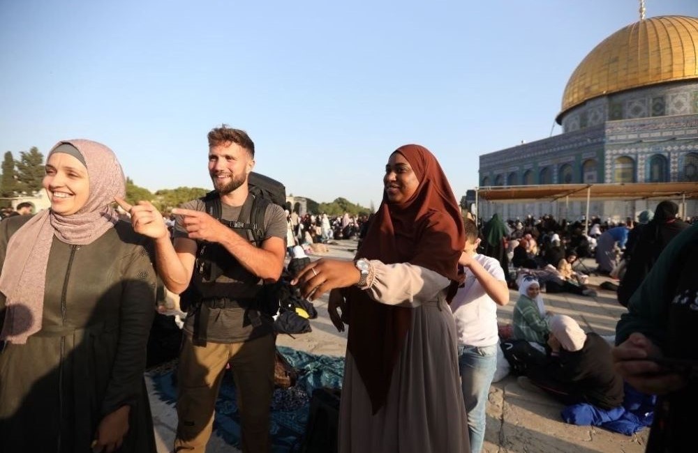 Neil Dauxois, 26, the son of an Algerian mother and French father, walked 3,900 kilometers from his home in the city of Lyon to Al-Aqsa Mosque in Jerusalem. (AN Photo)