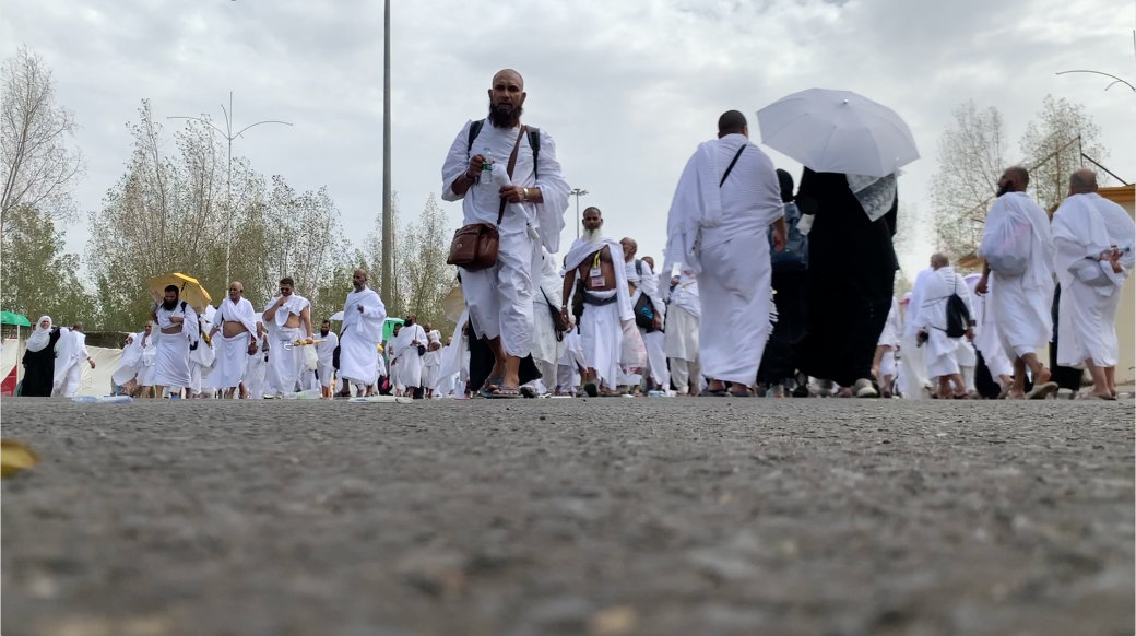 Hajj pilgrims gather on the plain of Arafat, near Makkah, Saudi Arabia, July 8, 2022. (AN Photo)