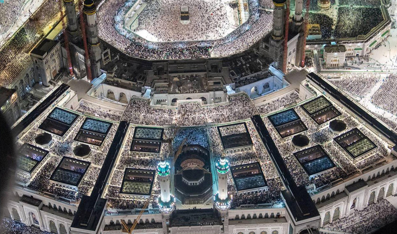General view of muslims performing Umrah at the Grand Mosque during the holy month of Ramadan, in the holy city of Mecca, Saudi Arabia, April 20, 2023. (Photo courtesy: SPA)