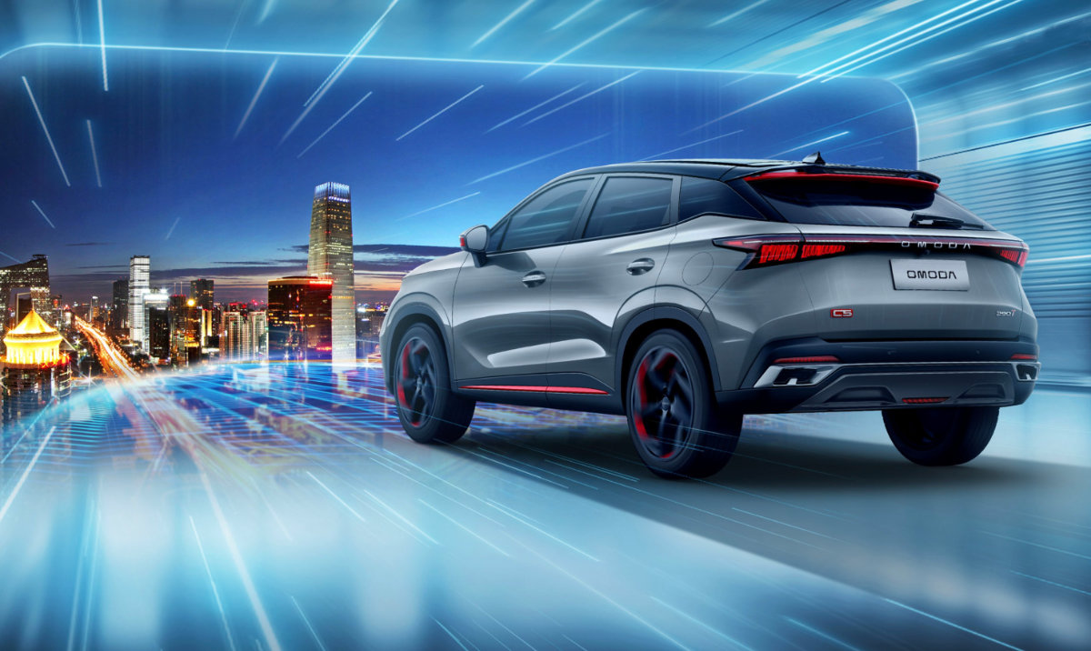 With the Auto Shanghai 2023 exhibition, Omoda inaugurated its brand independence by launching the Omoda 5 e-QUA, a fully electric model.
