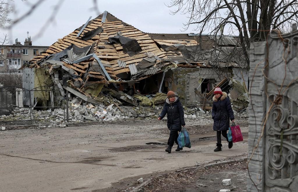 The Ukrainian town of Kupiansk in Kharkiv region has been constantly targeted by Russian forces. Above, a building damaged by shelling on March 7, 2023. (AFP)
