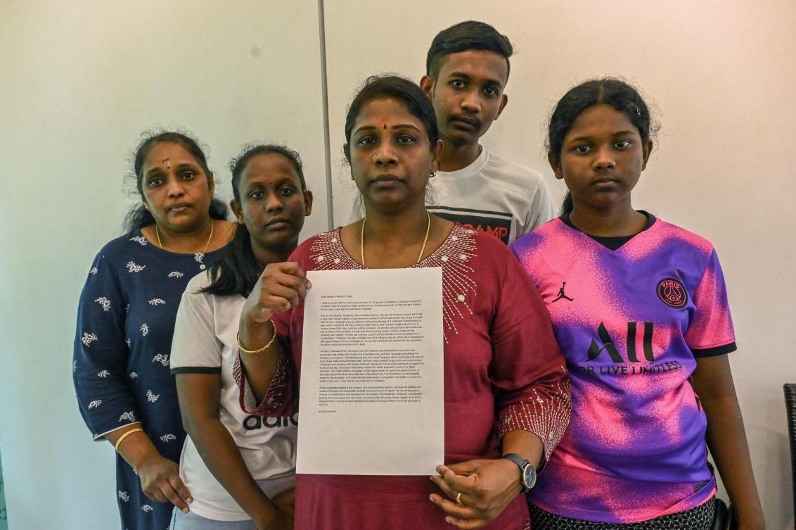 Leelavathy Suppiah, center, sister of convicted drug trafficker Tangaraju Suppiah, and other relatives have been sending letters to Singapore authorities to seek clemency. (AFP)