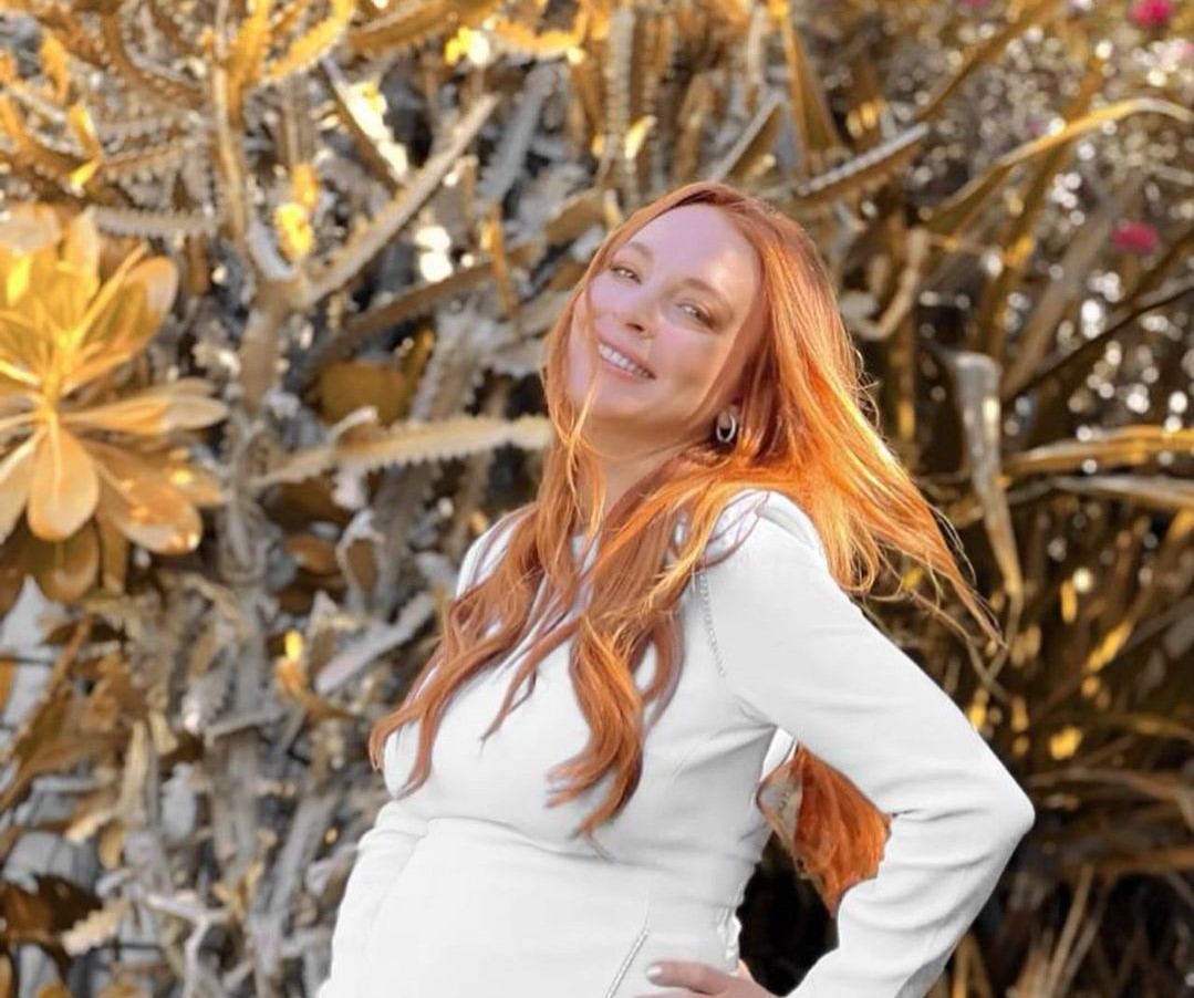 Lindsay Lohan poses with baby bump. (Instagram)