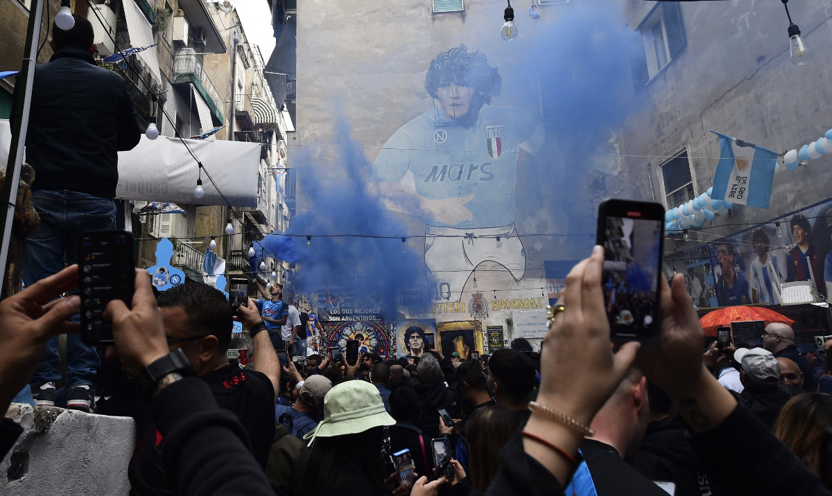 Napoli ready to end long wait for Italian title