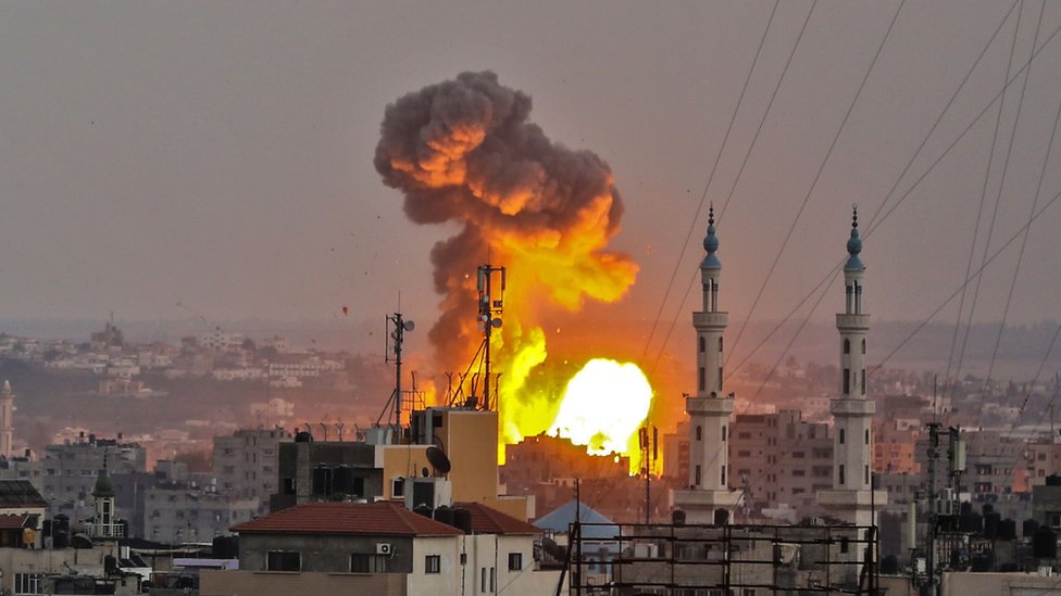 A fireball rises from Gaza city following an Israeli air strike, July 2018. (AFP)