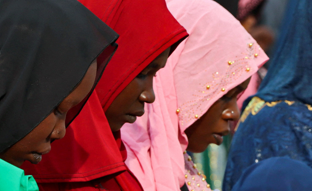 Muslim women faithful attend Eid Al-Fitr prayers in Juba, South Sudan April 21, 2023. (Reuters)