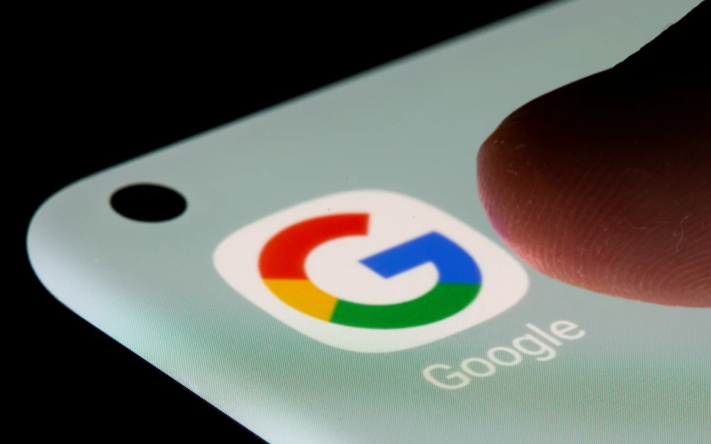Google to include chatbot AI in its search engine, CEO announces