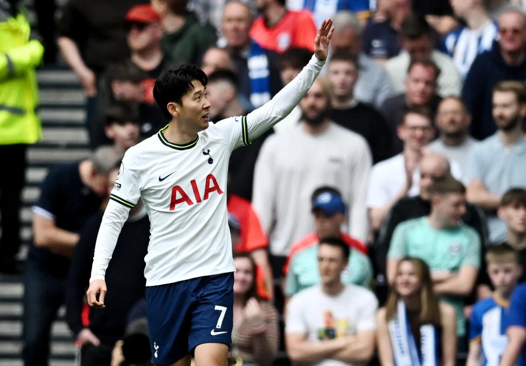 Tottenham Hotspur’s Son Heung-min celebrates scoring their first goal during their Premier League match against Brighton & Hove Albion at Tottenham Hotspur Stadium on Apr. 8, 2023. (Reuters)