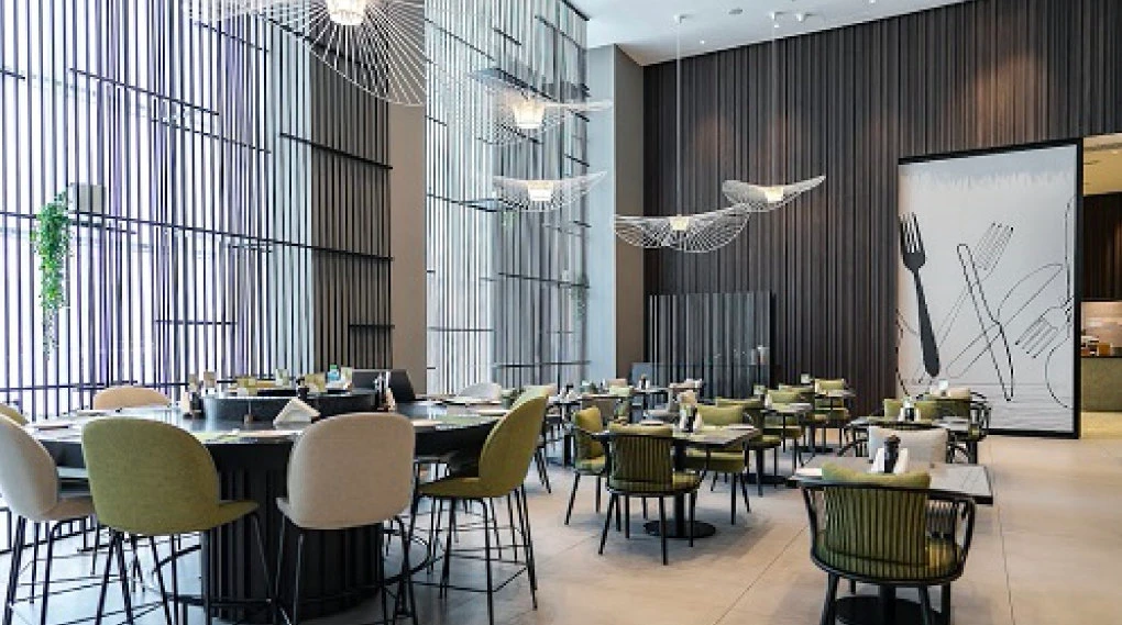 Oliva by El Greco Restaurant is a chic, contemporary, multi-cuisine venue at Courtyard by Marriott in Dubai.