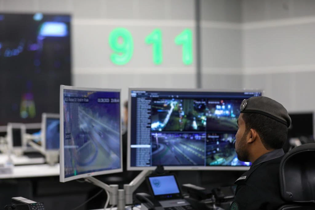 The center received just over 1 million calls from Riyadh, 987,470 from Makkah and 489,470 from the Eastern Province. (@MOI__911)