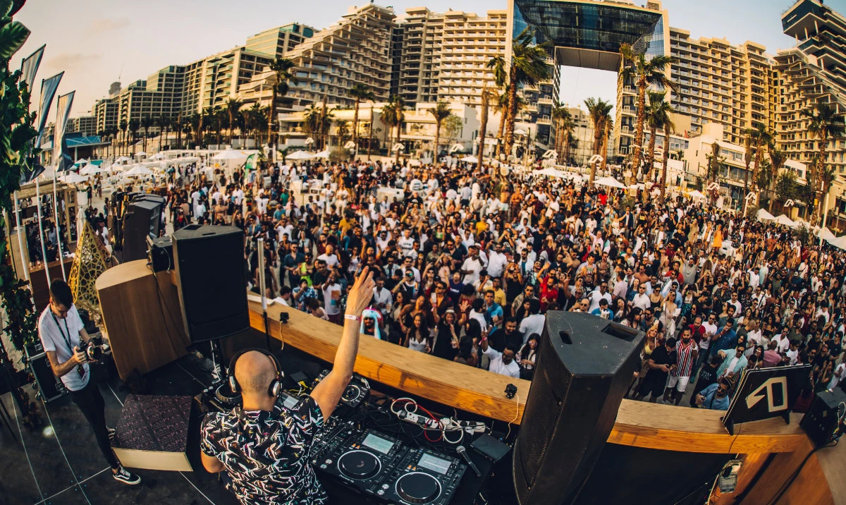 Warner Music Group partners with FIVE Hotels and Resorts for new record label