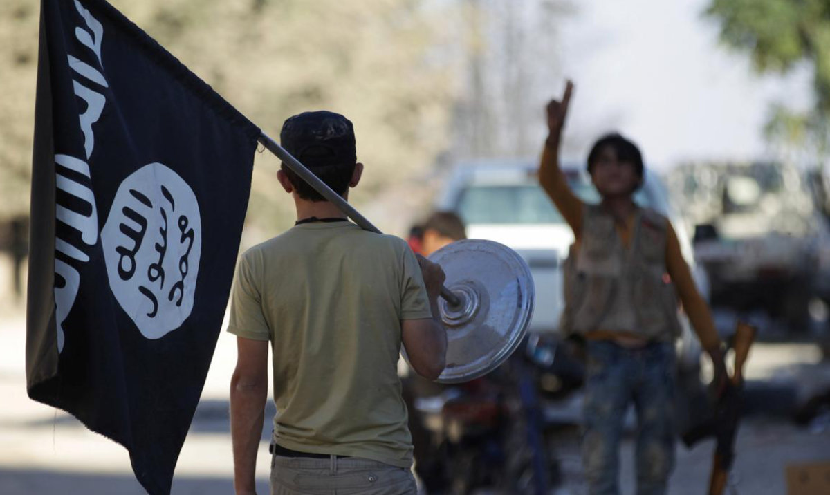 Daesh activities to Turkiye by buying farmhouses and storing weapons and ammunition, burying them in the gardens. (Reuters)