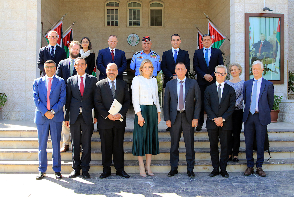 Jordanian Interior Minister Mazen Faraya meets the Norwegian delegation. (Petra)