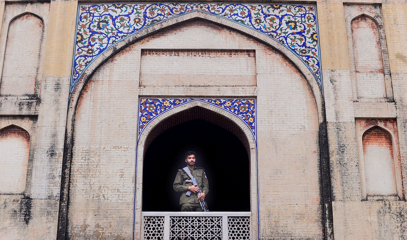Attackers kill Pakistani Sikh in drive-by shooting in Lahore