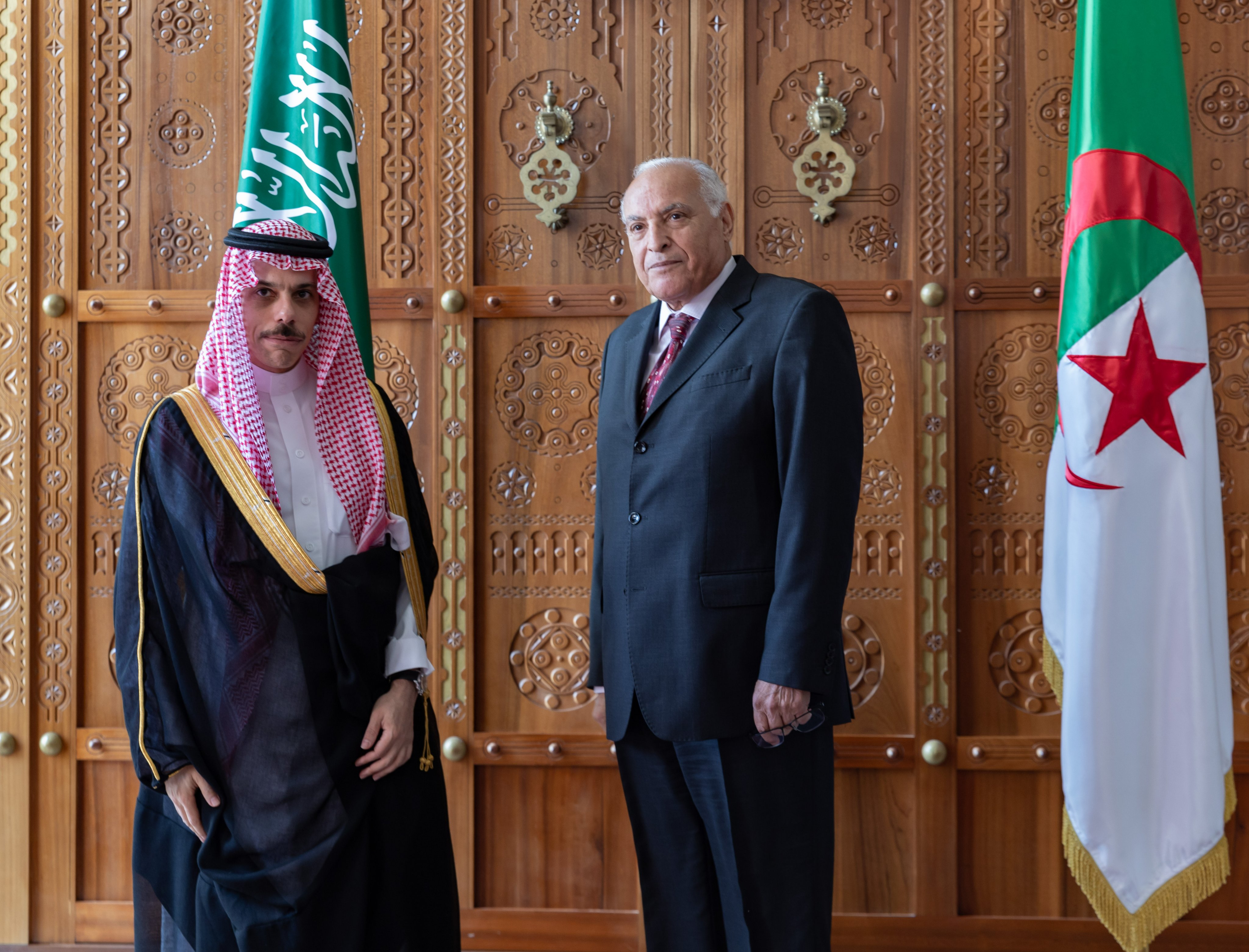 Saudi Arabia’s Foreign Minister Prince Faisal bin Farhan was received by his Algerian counterpart Ahmed Attaf on Tuesday. (SPA)