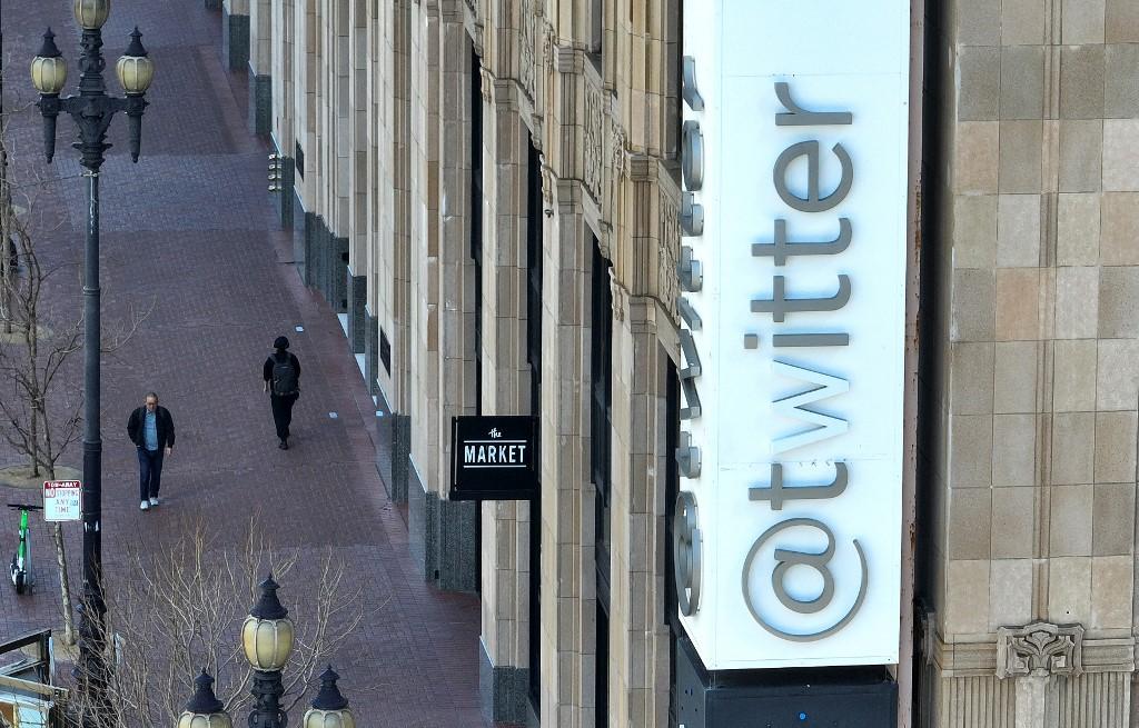 Musk says video and audio calls coming to Twitter