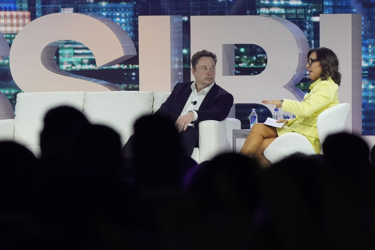 Elon Musk confirms NBCUniversal’s executive will serve as Twitter’s new CEO