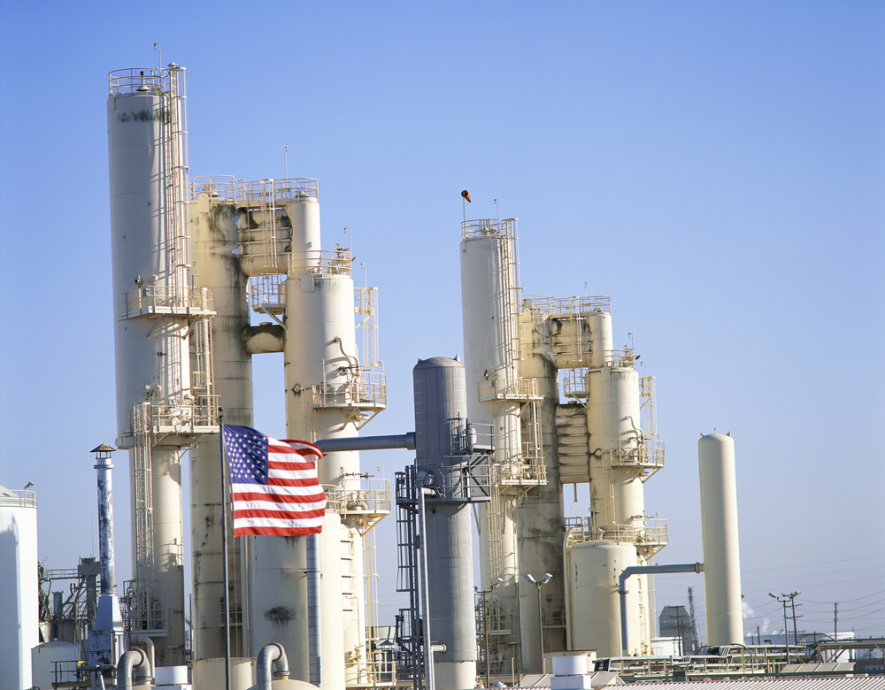 US oil and natural gas rig count fell last week to its lowest in nearly a year. (Shutterstock)