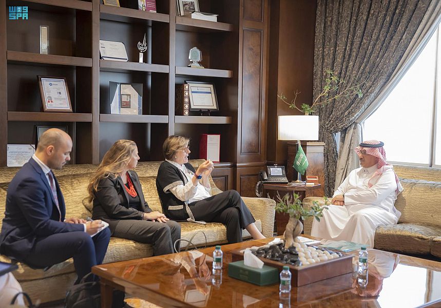 Saudi Education Minister Yousef bin Abdullah Al-Benyan and Global Partnership for Education CEO Laura Frigenti. (SPA)