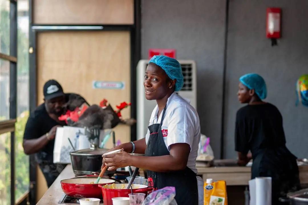 Nigerian chef cooks nonstop for 100 hours to set new global record
