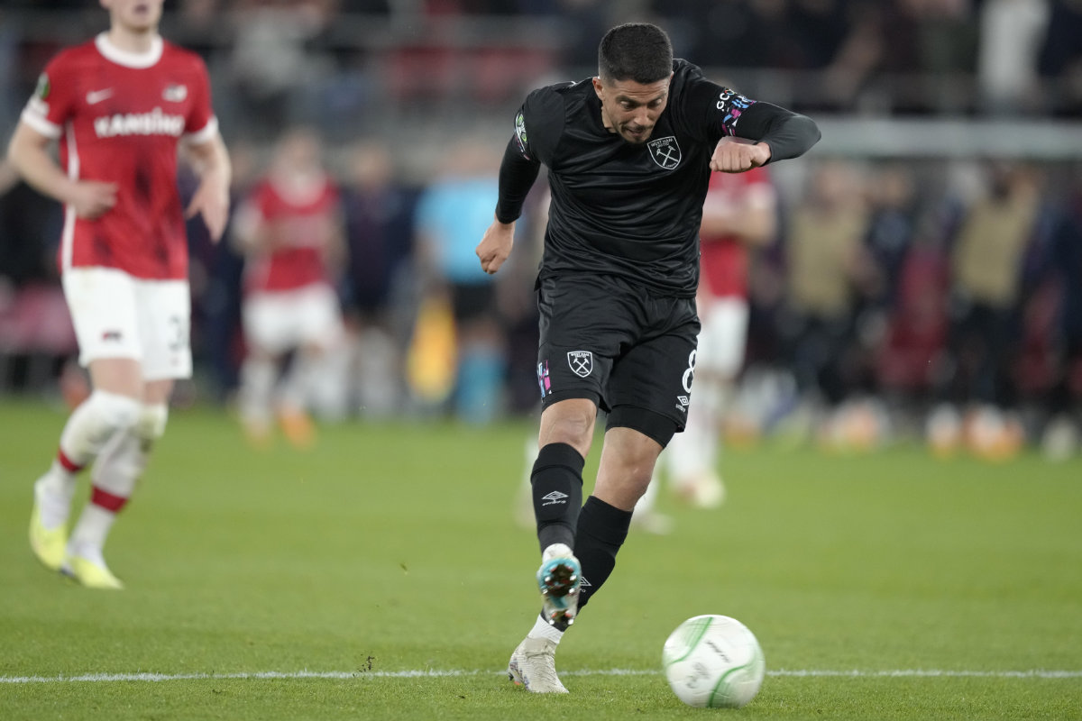 West Ham face Fiorentina after ending 47-year wait to reach European final