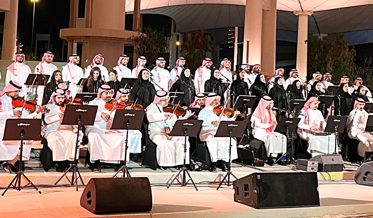 The tunes were picked to blend with the artwork on display at the Western Hajj Terminal venue. (AN photo)