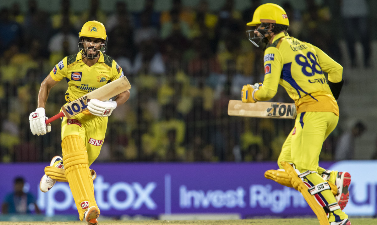 Chennai beats Gujarat to reach Indian Premier League final