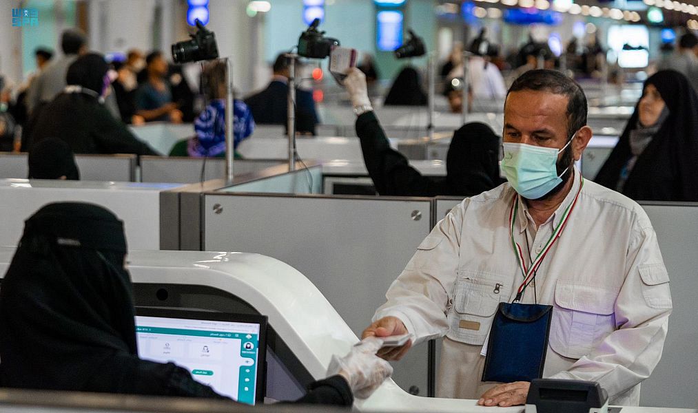 Iranian pilgrims arrive at Prince Mohammed bin Abdulaziz International Airport in Madinah. (SPA)