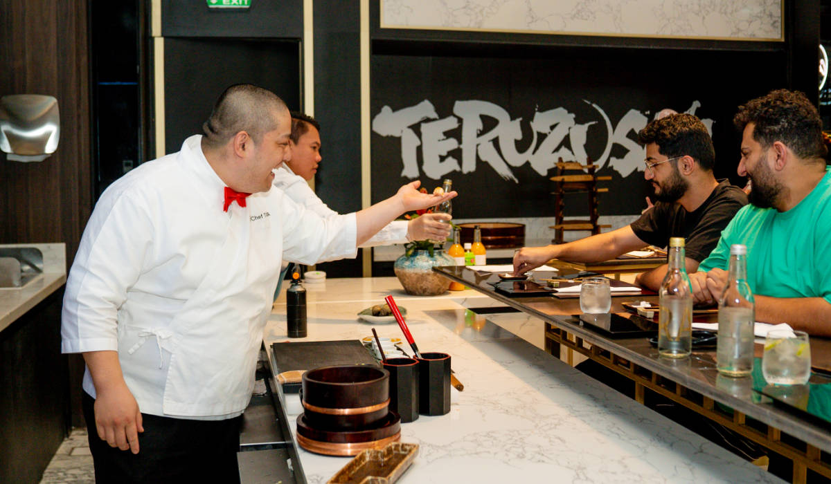 Japanese celebrity chef captures hearts in Riyadh